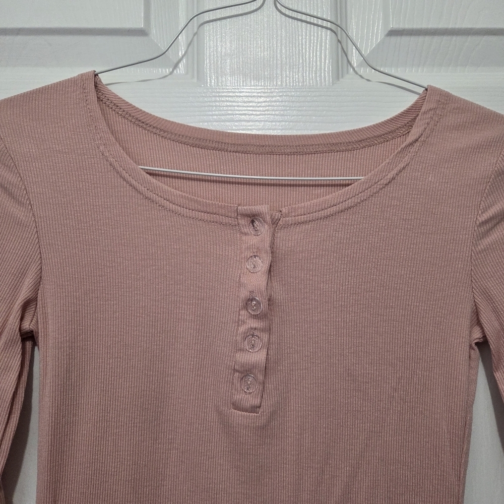 Shein Ribbed Knit Long Sleeve Dusty Pink Slim Fit V Neck Henley Top Size XS - Picture 8 of 12